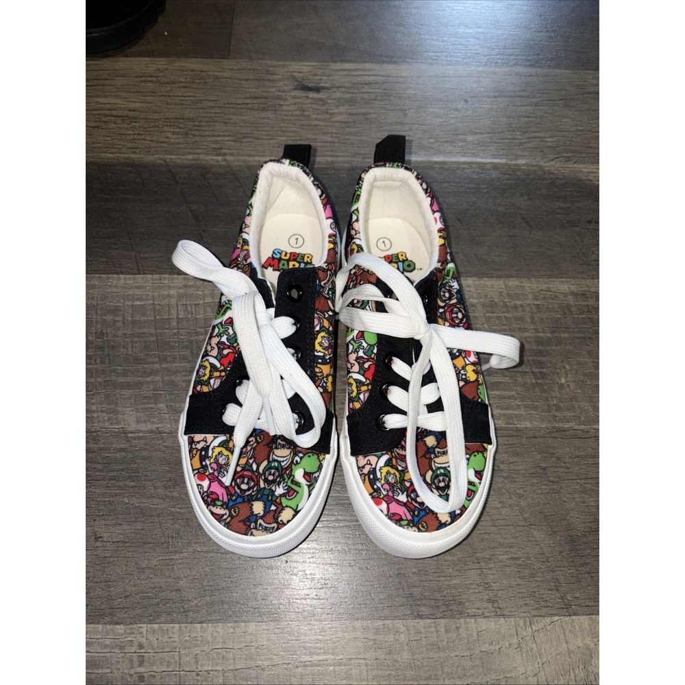 Super Mario Brothers Nintendo Youth Lace Up Shoes Sizes 1 Low Top Sneaker